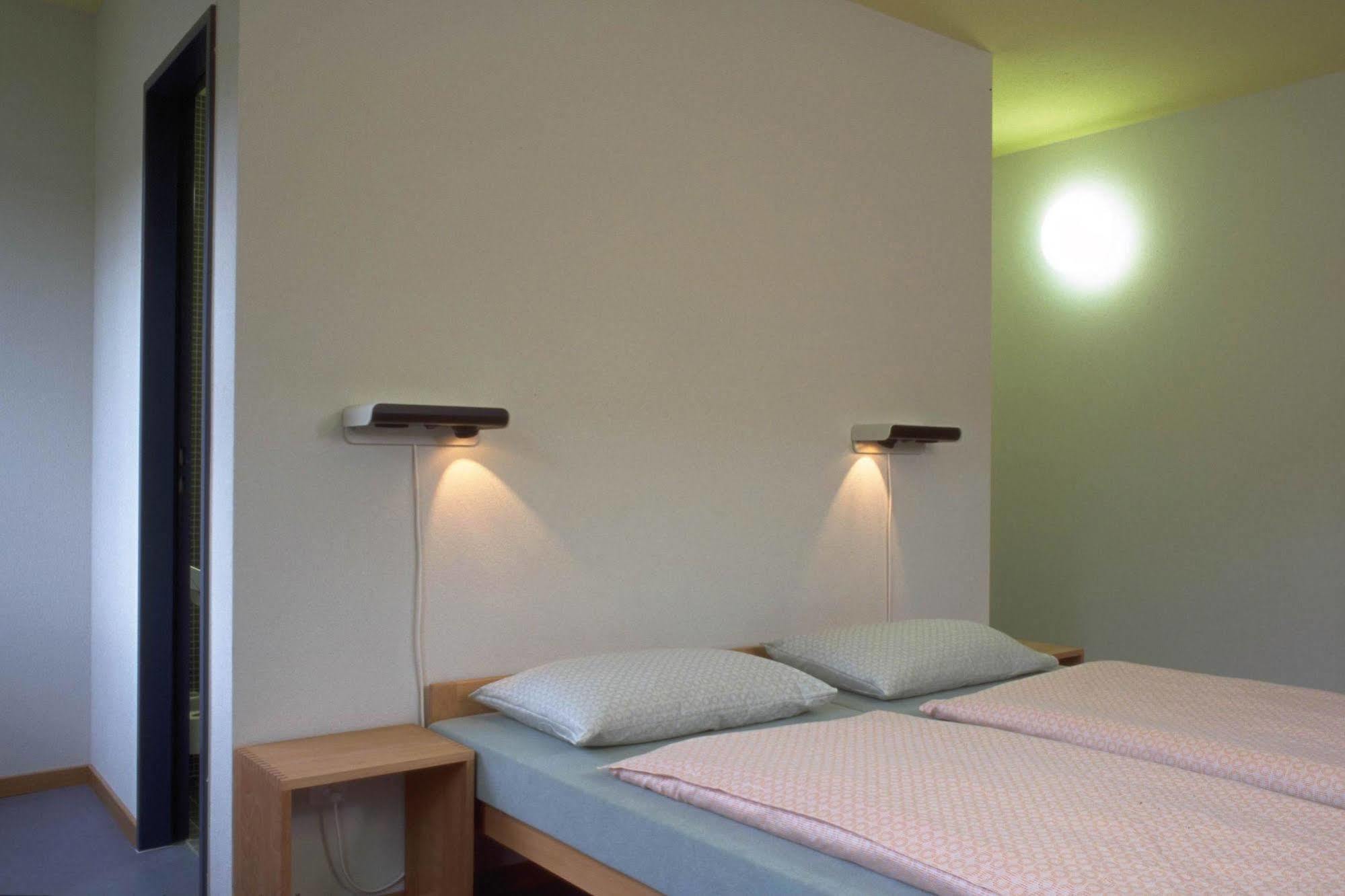 Zurich Youth Hostel Экстерьер фото